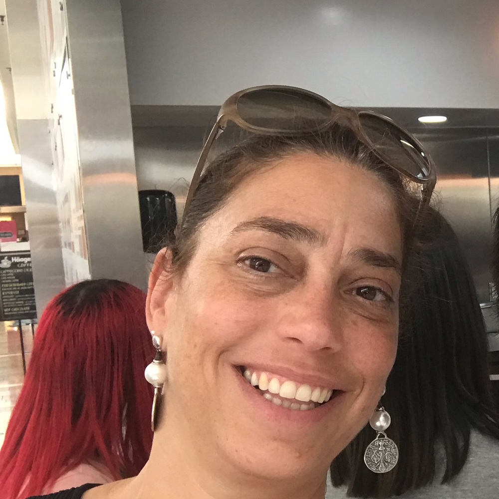 Meet your Posher, Claudia